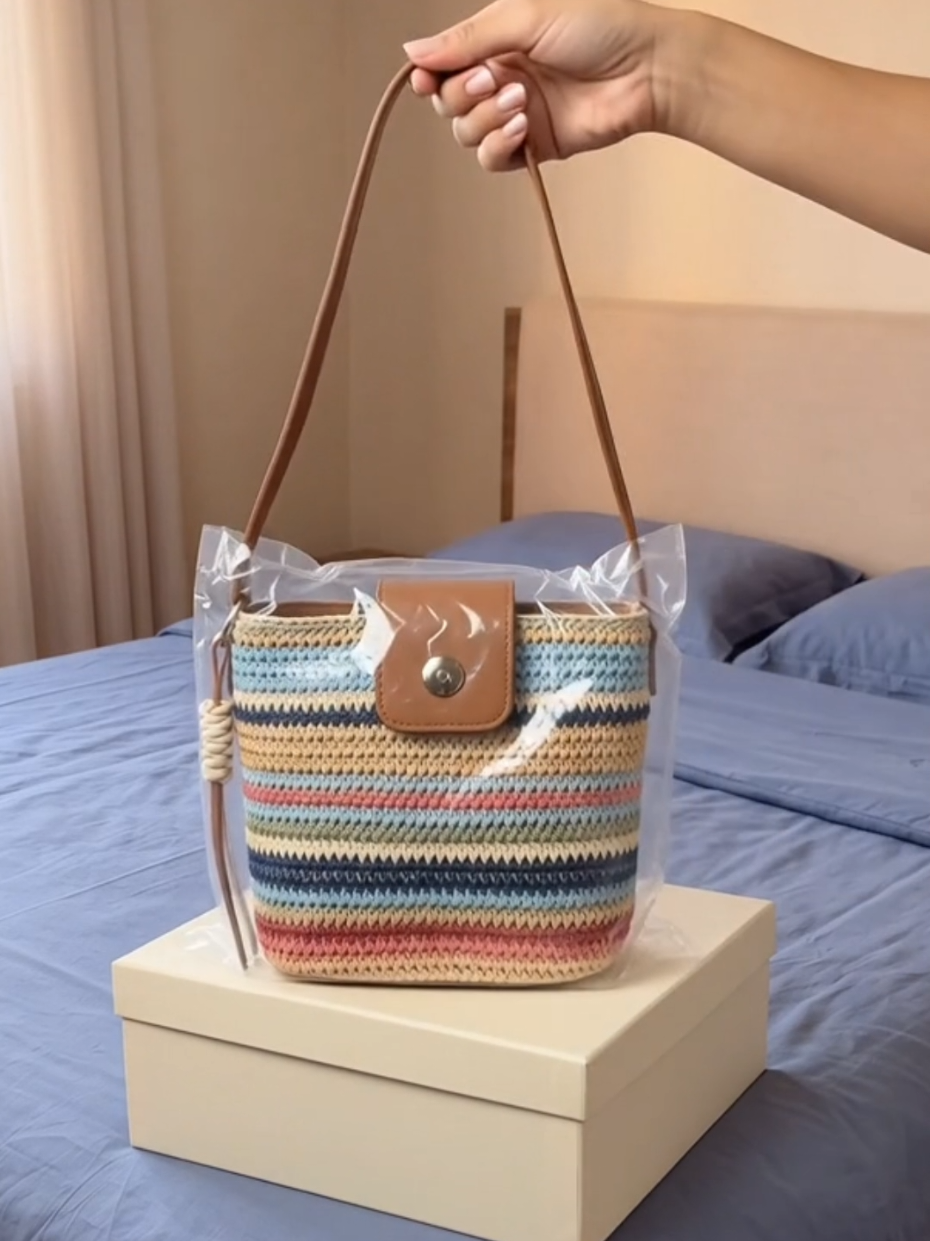 HOL DIR DEINE TASCHE HIER TikTok video