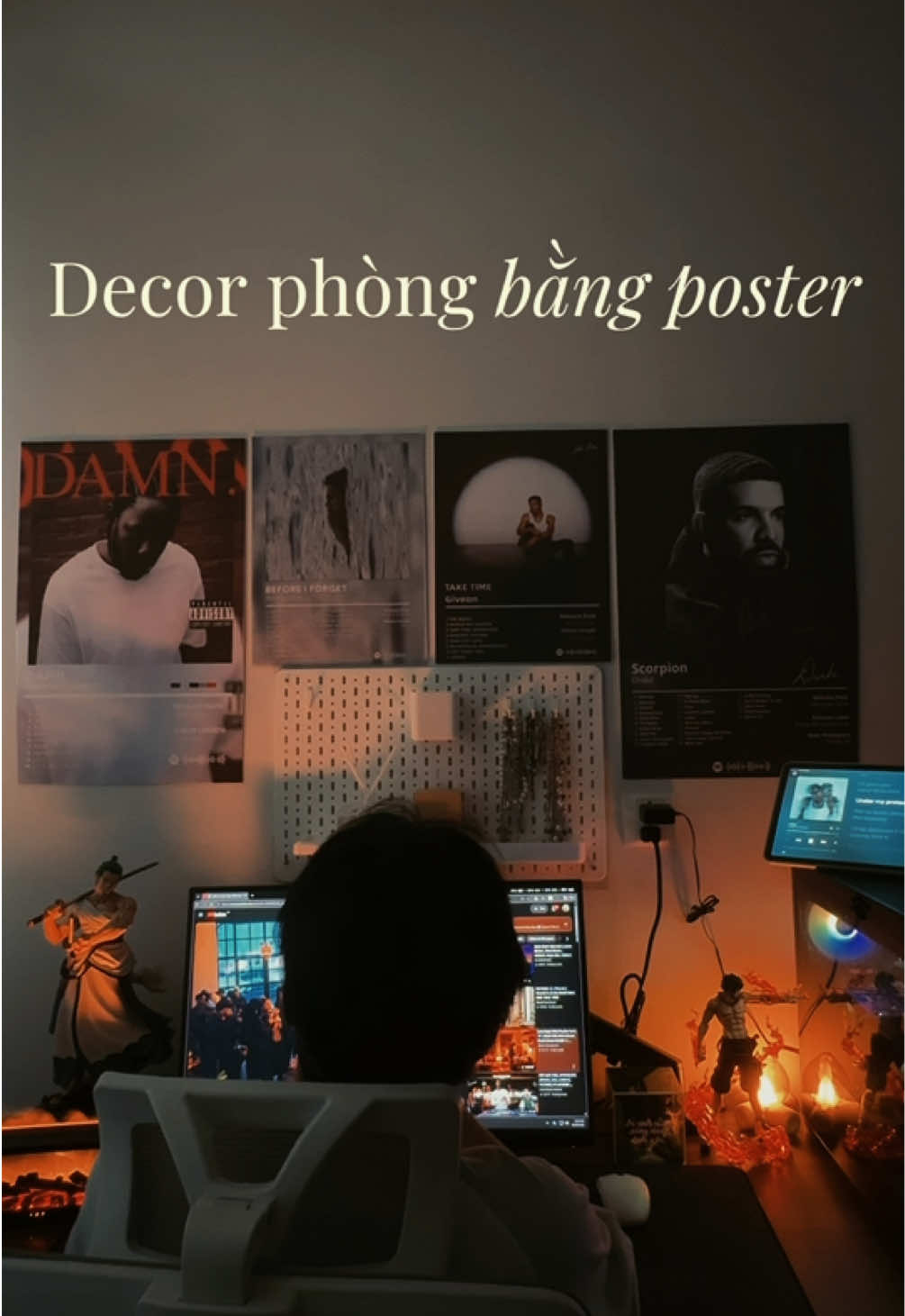 Decor phòng bằng poster TikTok video