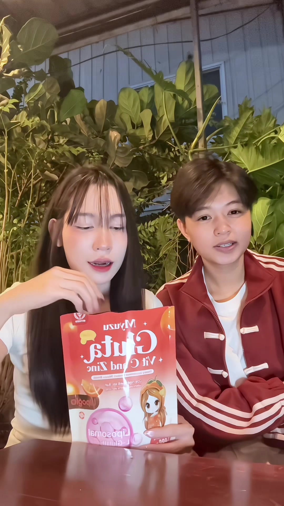 Many people have been asking who made the first move between Eve and Aom. TikTok video