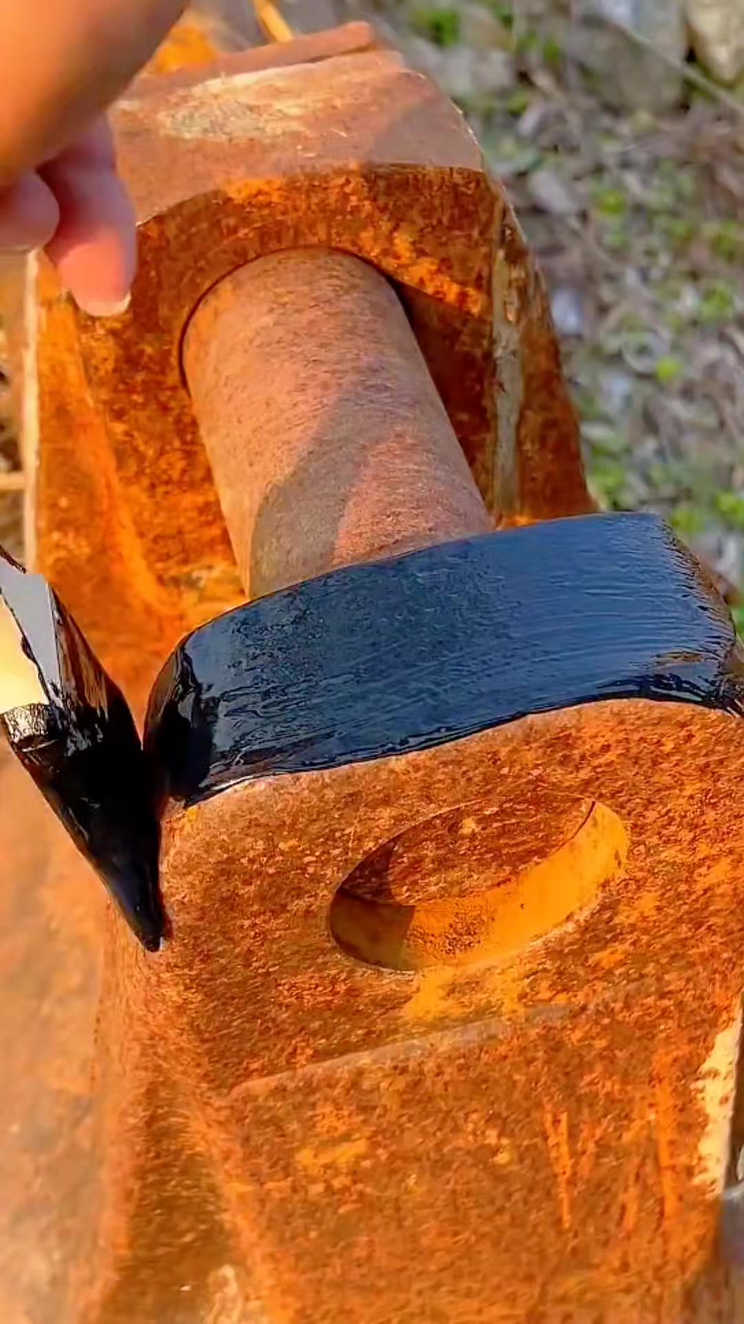 Guys, when the iron starts to rust, you don't need to go through the hassle of… TikTok video