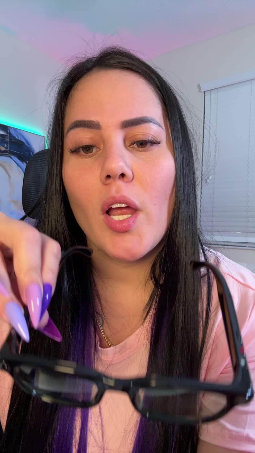 These glasses can record videos for when someone comes up to ask me for something. TikTok video