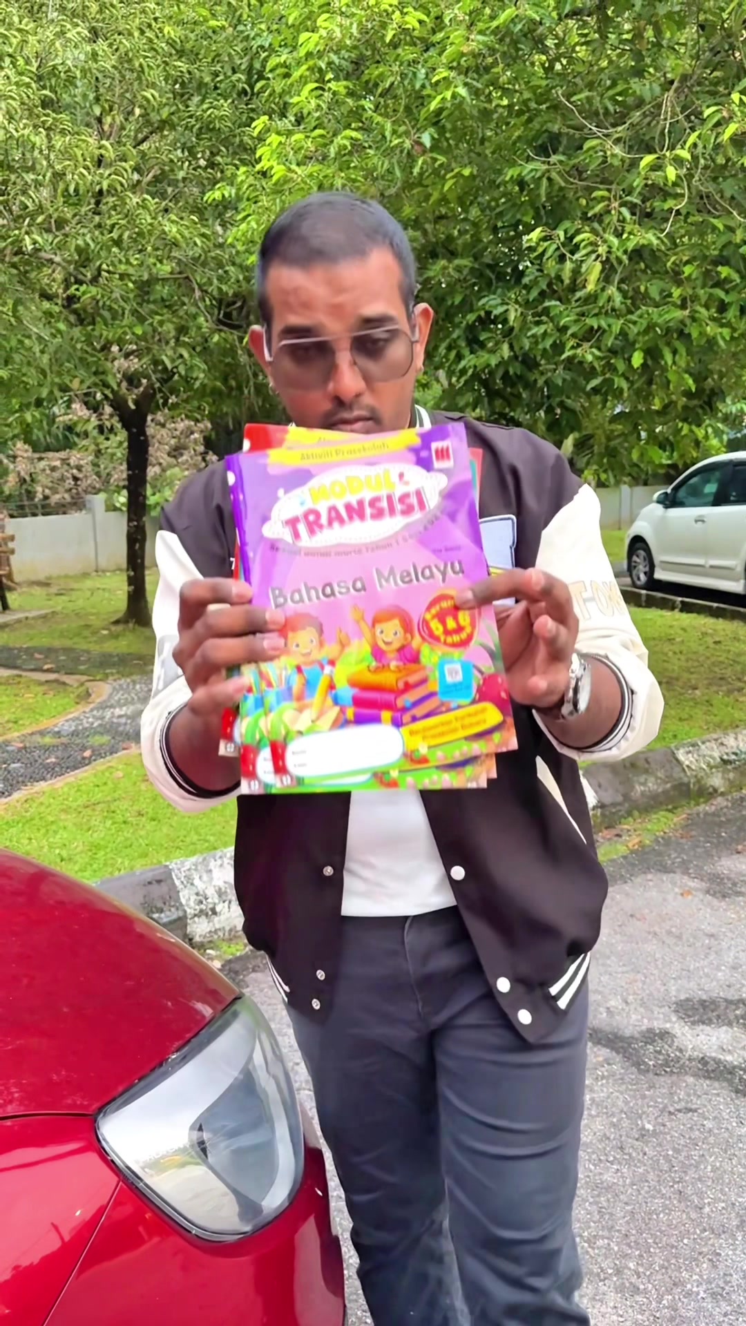 This workbook designed for preschool children covers multi-subject content, uses… TikTok video