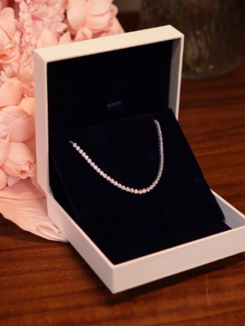 Wow, this bracelet from Habat is absolutely stunning. TikTok video