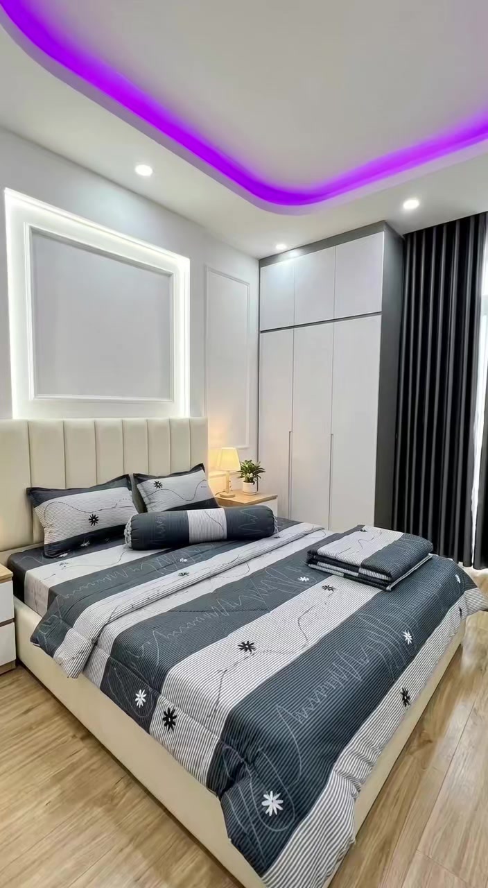 If your room is nice and luxurious, you should buy this bedding set. TikTok video