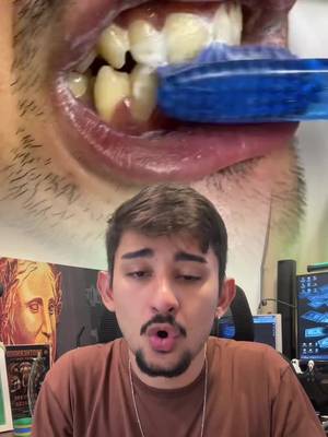 Brazilians don't know how to brush their teeth. TikTok video