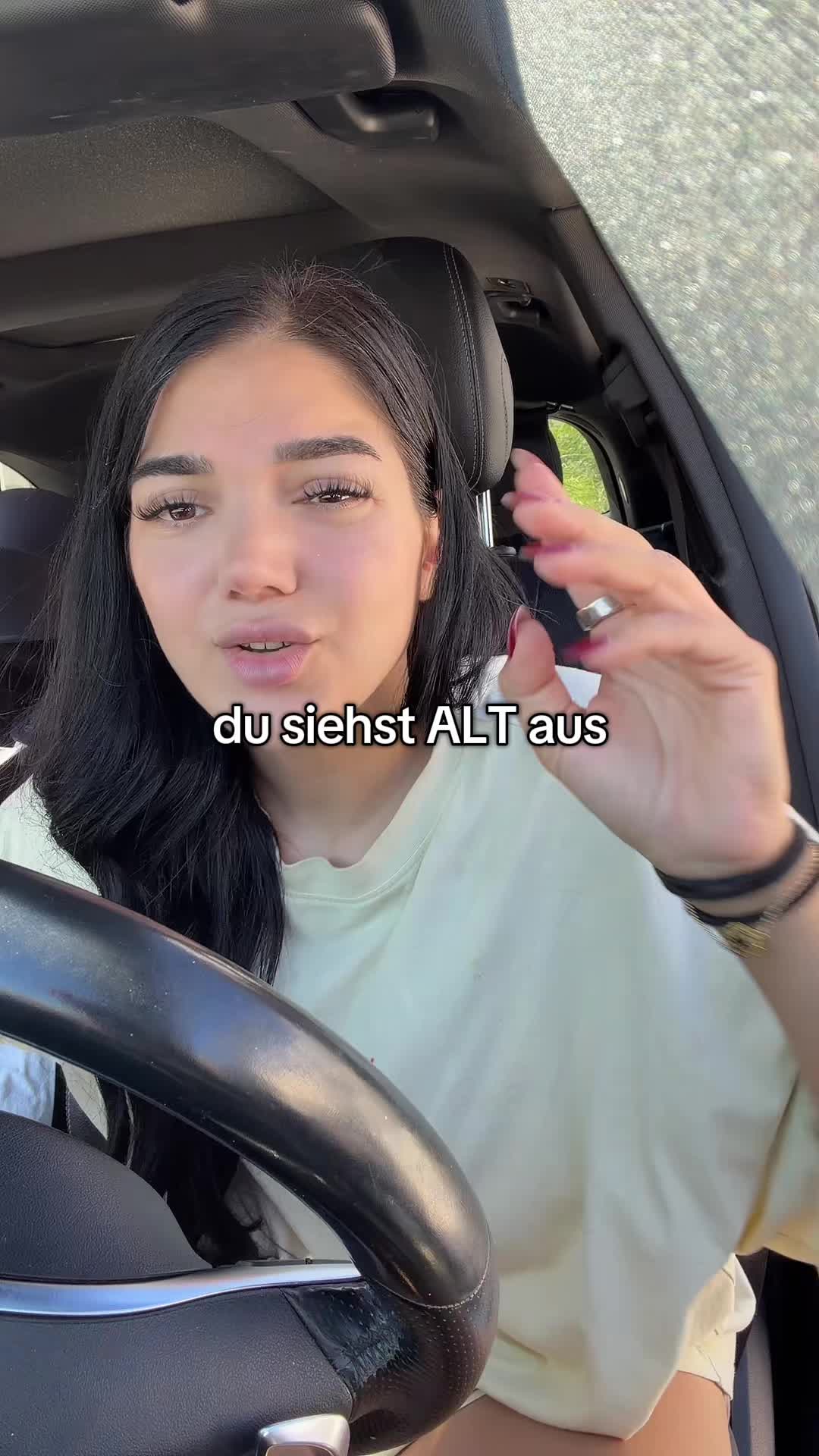 나이 들어 보여요 TikTok video