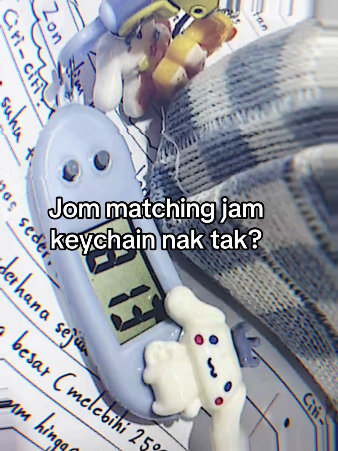 Jom matching jam keychain nak tak? TikTok video