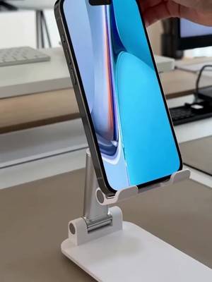 Since I found it, I no longer strain my hands holding my phone to watch videos like… TikTok video