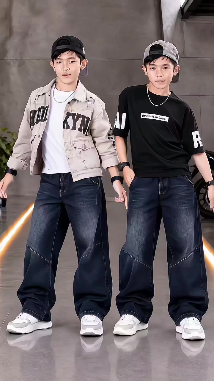 Cool skater pants are on promotion again!! TikTok video