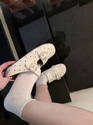 A video from BÊ SHOP TikTok video