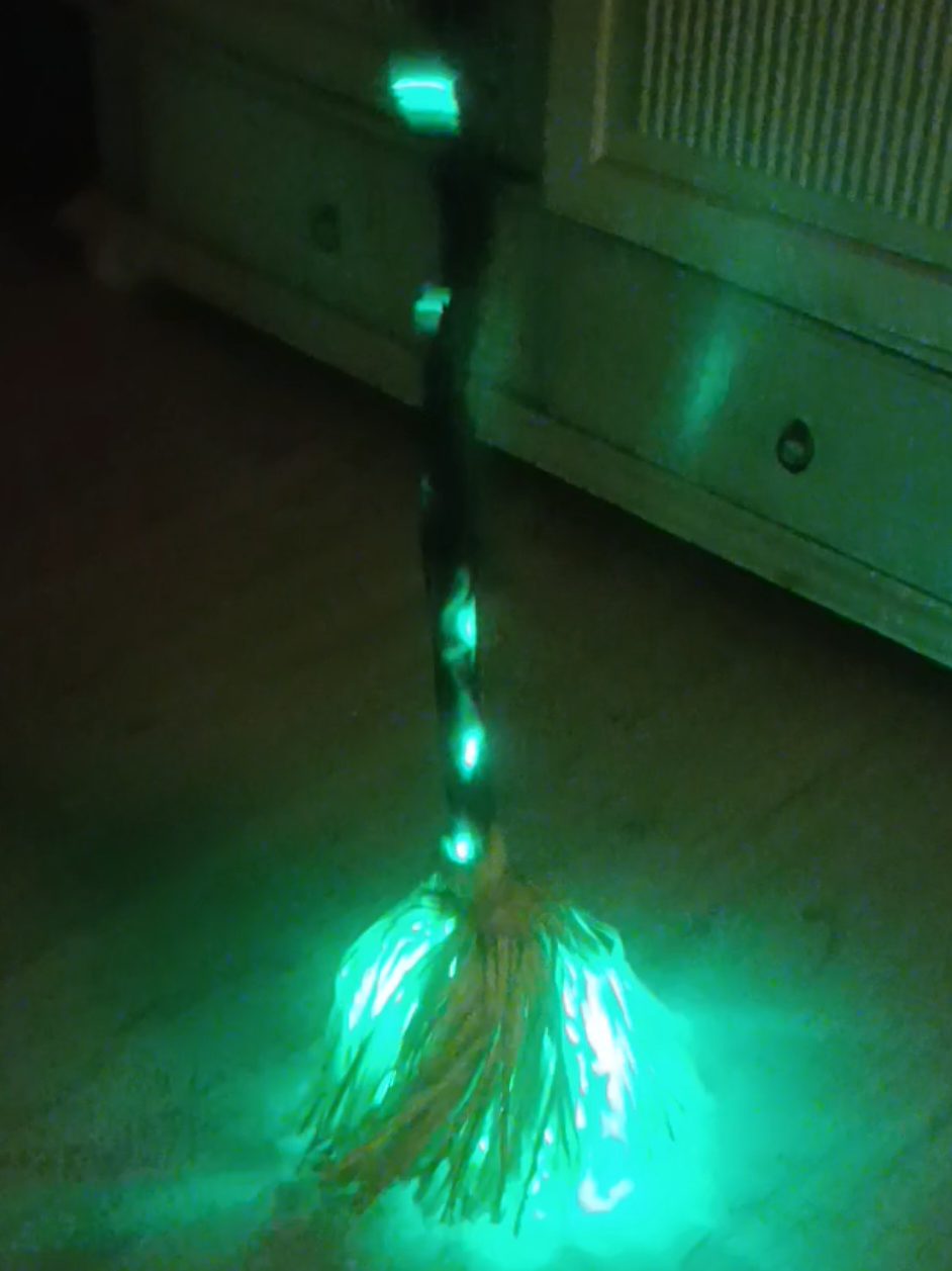 Put this awesome thing in, just look at how amazing this is. TikTok video