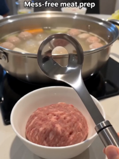 Mess-free meat prep TikTok video