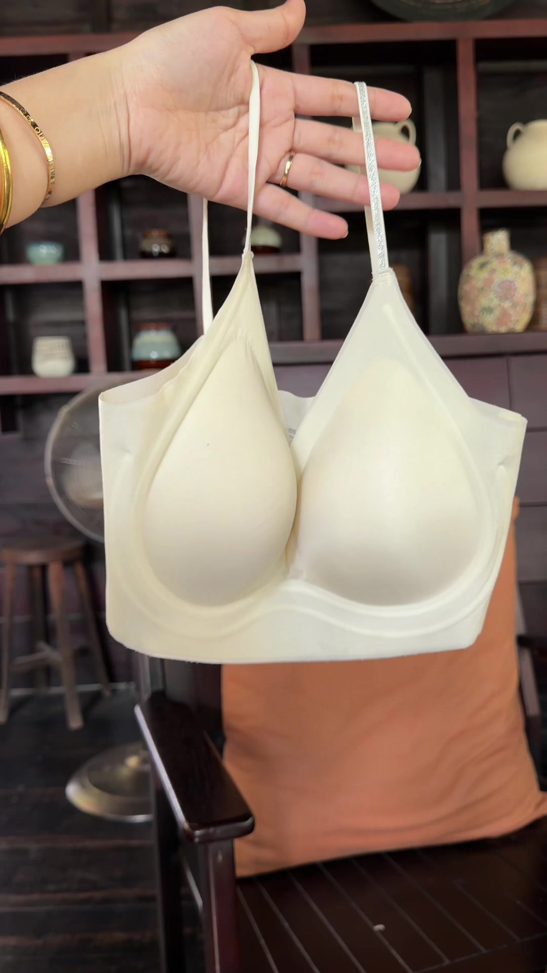 If you wear a t-shirt but don't want your underwear to show through and ruin the… TikTok video