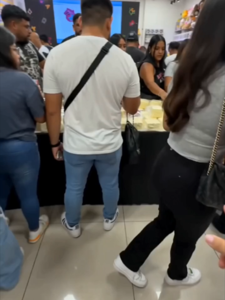 Look at this crazy scene, everyone is fighting for this squishy, it's super cheap. TikTok video