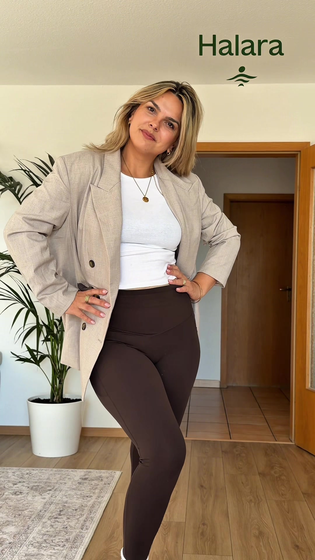 Halara leggings are perfect for workouts and daily outfits, they are elastic and… TikTok video