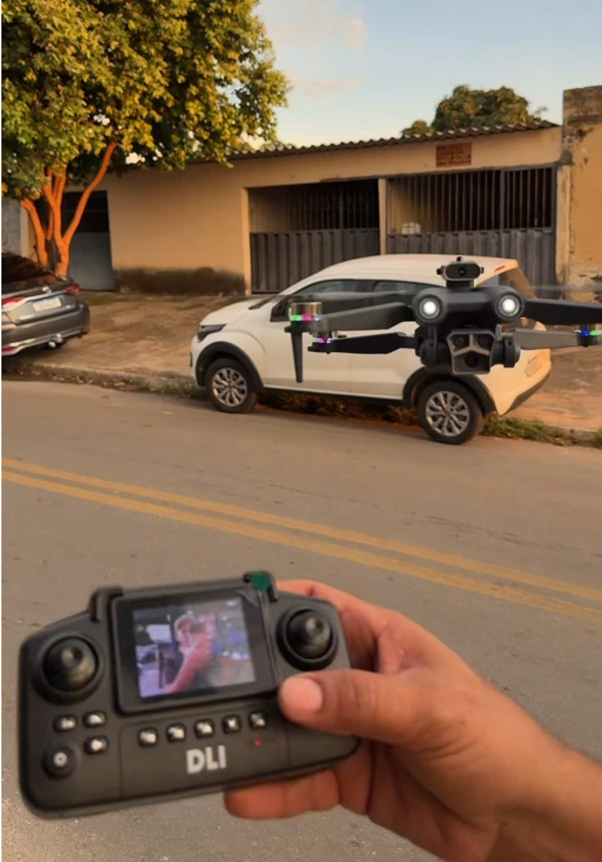 This is an entry-level drone product for beginners, the DLI model S9, which features… TikTok video