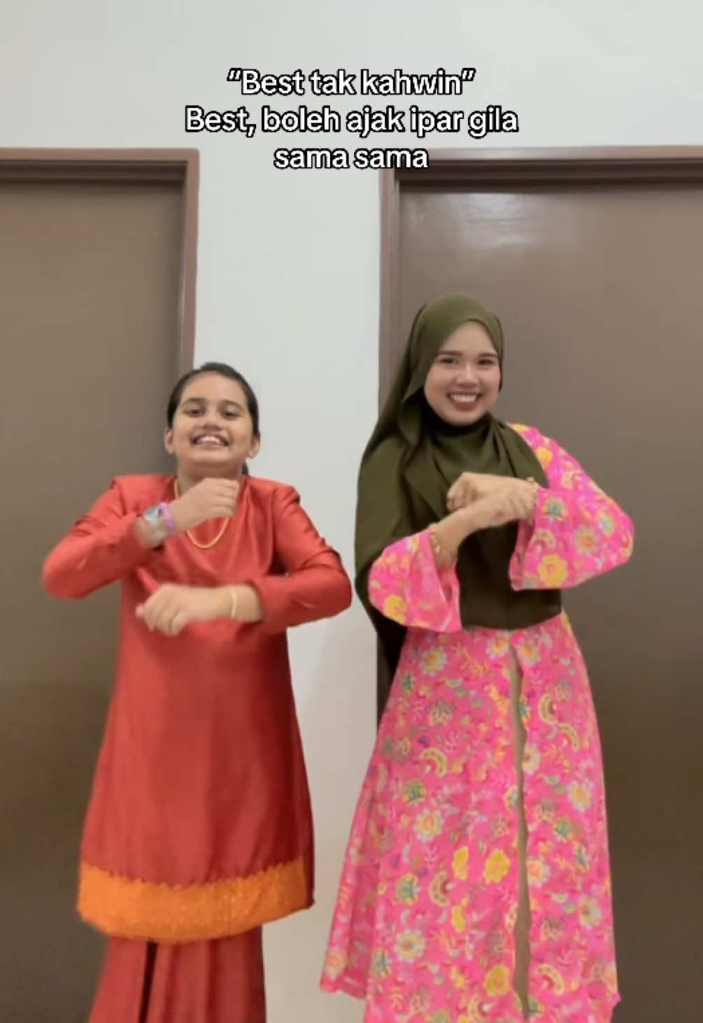 Excuse us sister, we're here to busk, Jina jina jina jina jina jina jina jina, Heli… TikTok video