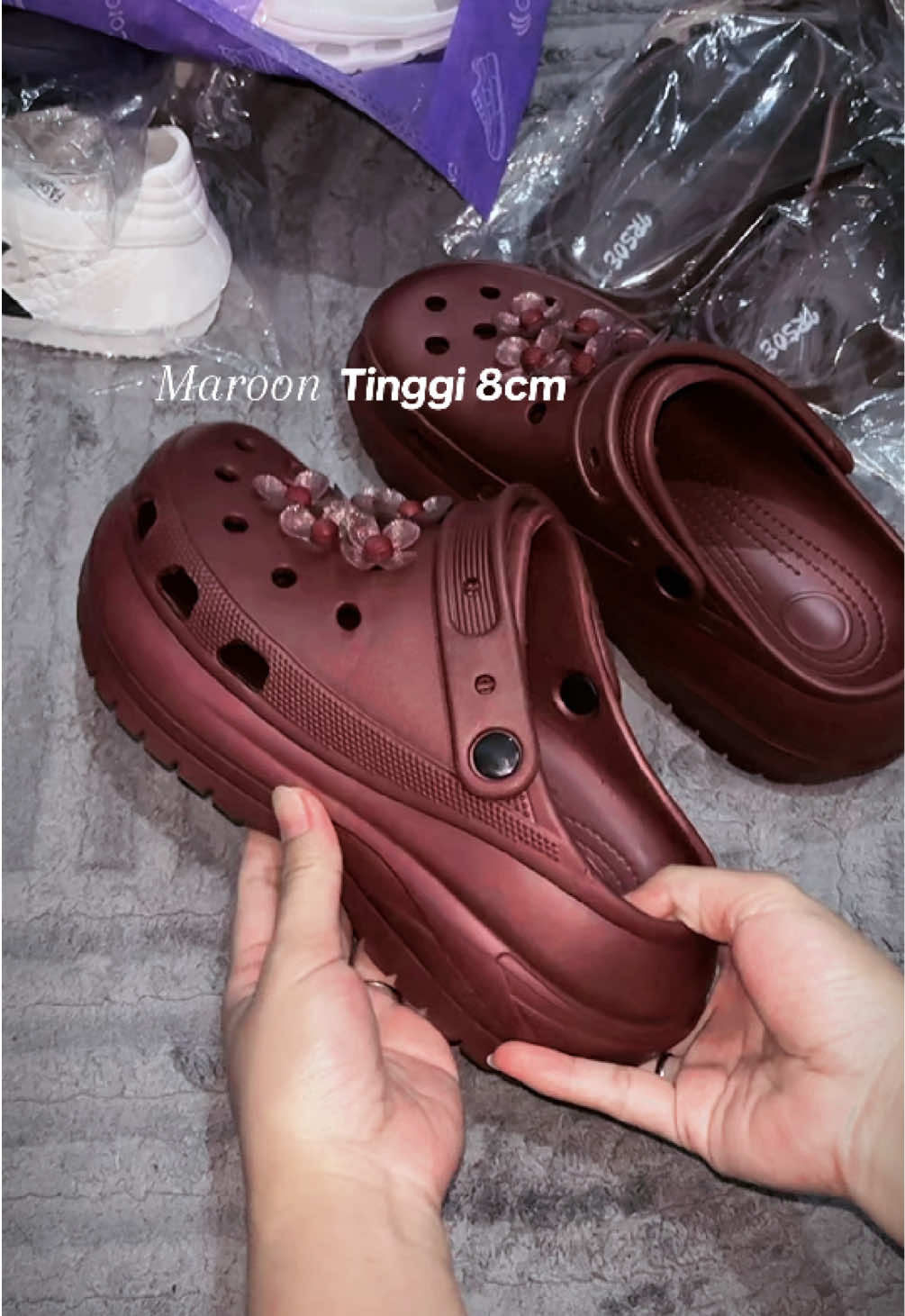 Babe, new sandals again, these thick-soled sandals are 8cm tall. TikTok video