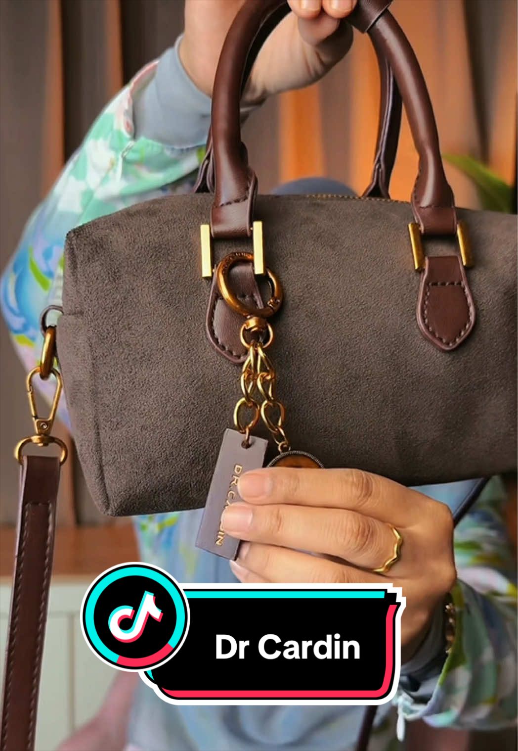 Reply to linalee251's comment dh Bli memang cantik Dr Cardin Suede Leather sling bag TikTok video