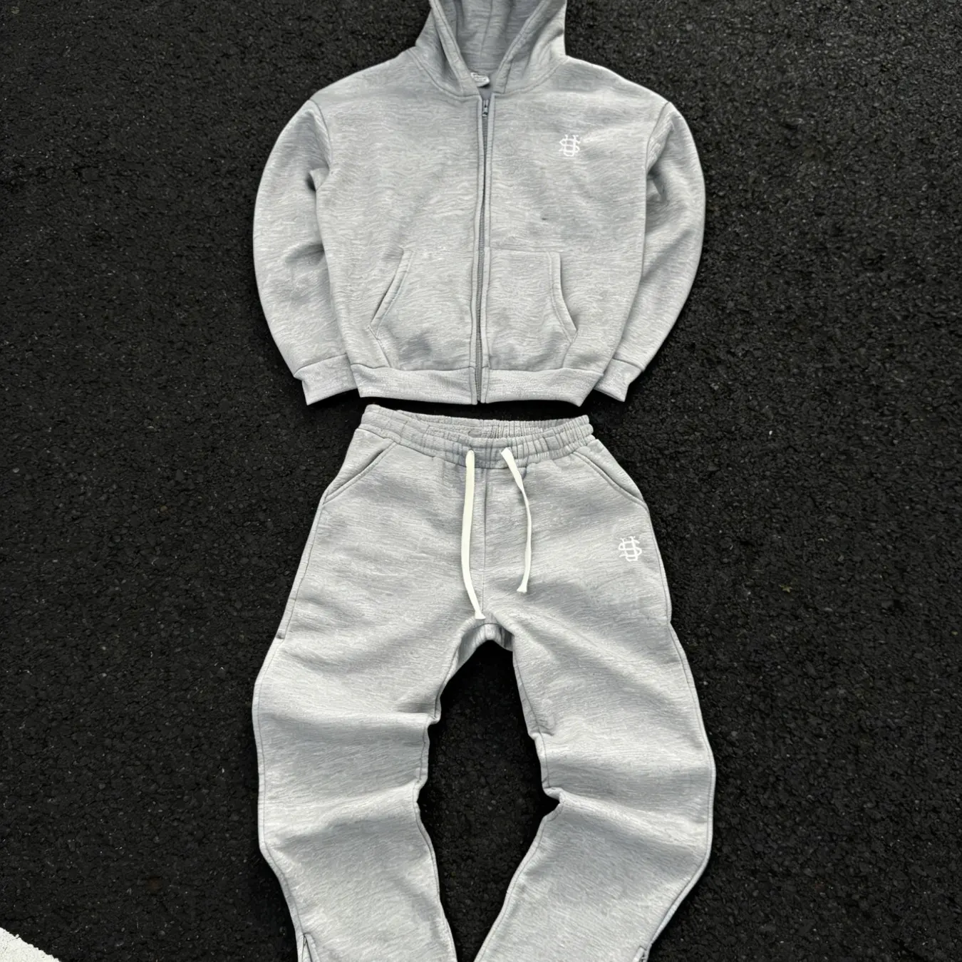 Vintage Y2K Streetwear Hip-Hop Zipper Design Loose Fit Sportswear Sweatsuit Set, Casual Embroidered for Fall & Winter, Comfortable and Stylish