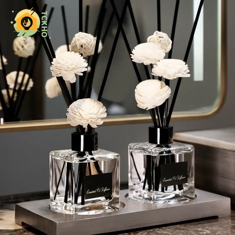 Reed Diffuser with Dried Flowers and Essential Oil, Flameless Home Fragrance