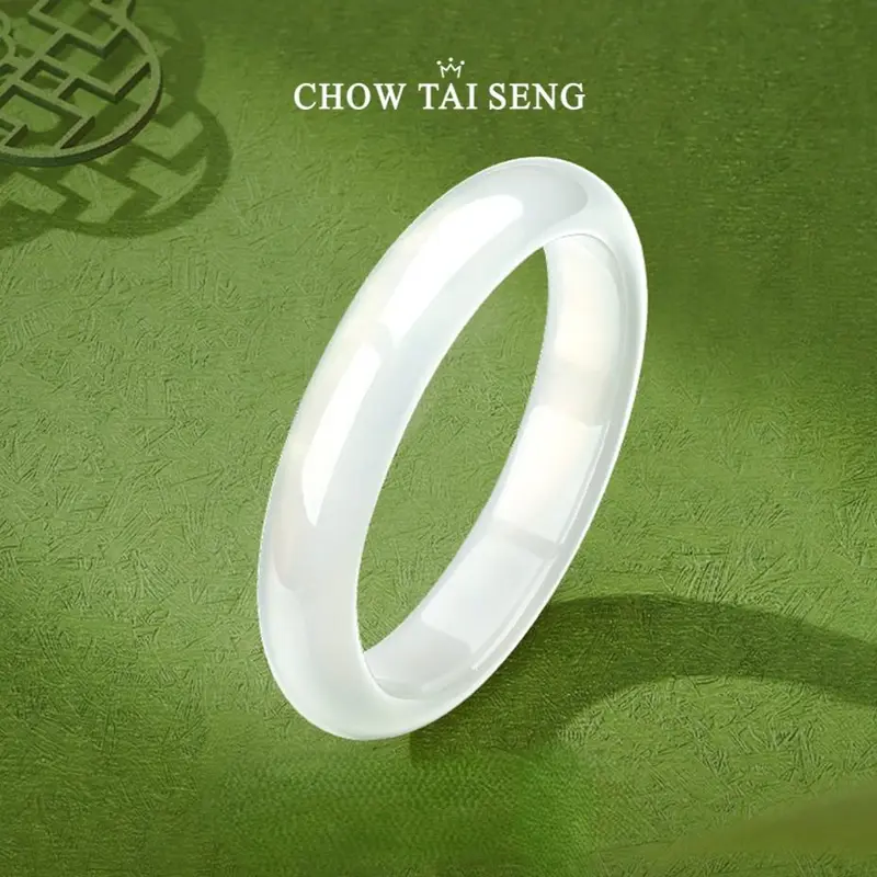 ChowTaiSeng Jewellery 白月光半透玉髓女士手镯，适合作为母亲节或生日礼物