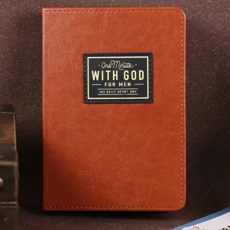 Jurnal Renungan Harian Pria 365 Hari "1 Minute with God", Buku Catatan Refleksi Portabel, Alat Tulis Kantor, Hadiah untuk Pria dan Pacar untuk Ulang Tahun atau Hari Jadi