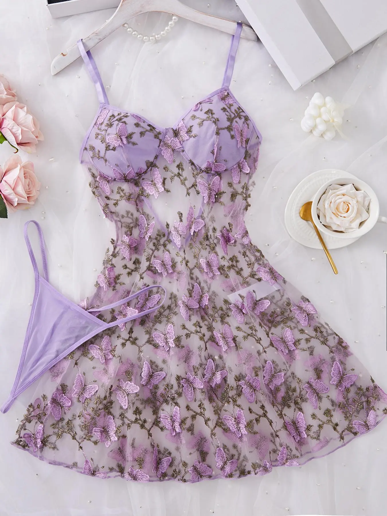 Ensemble de lingerie sexy pour femme avec nuisette caraco brodée de papillons et string, tenue de nuit confortable et élégante toutes saisons, nuisette boudoir