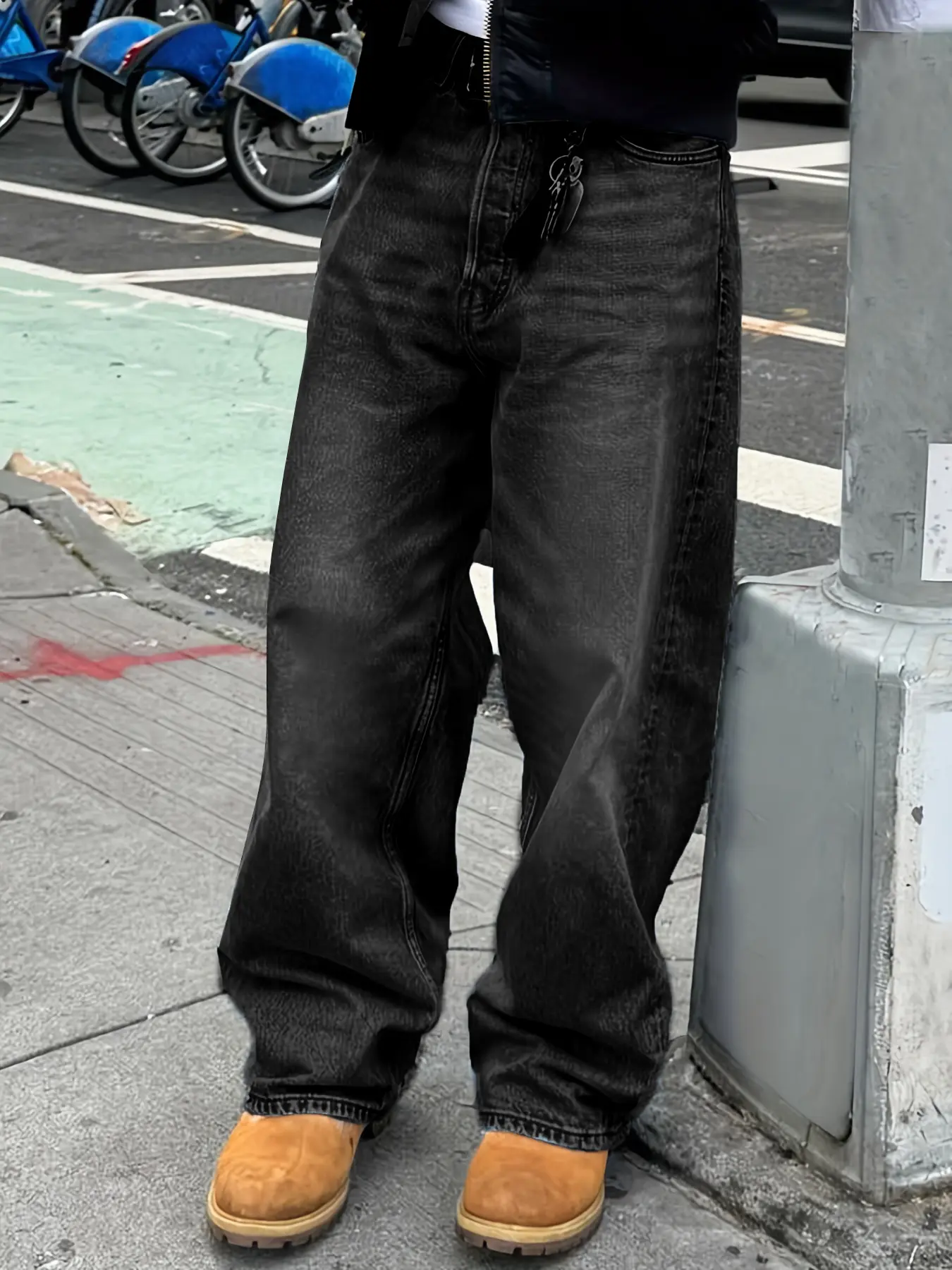 Men's Regular Fit Washed Denim Jeans, All-Season Casual Pants with Zipper Fly