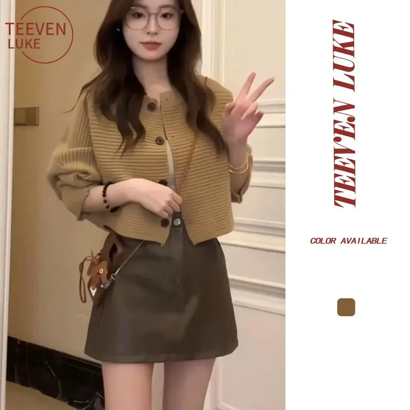 TEEVEN LUKE 卡其色竖条纹短款灯笼袖针织开衫，柔软舒适保暖，适合冬春季