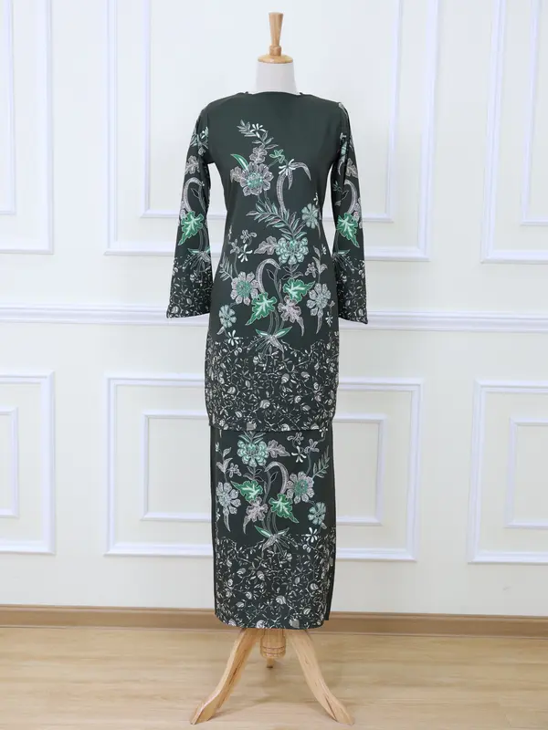 【BATIK SERIES・新作】THE PANDA OUTFIT モダン・プリントのバジュ・クルン