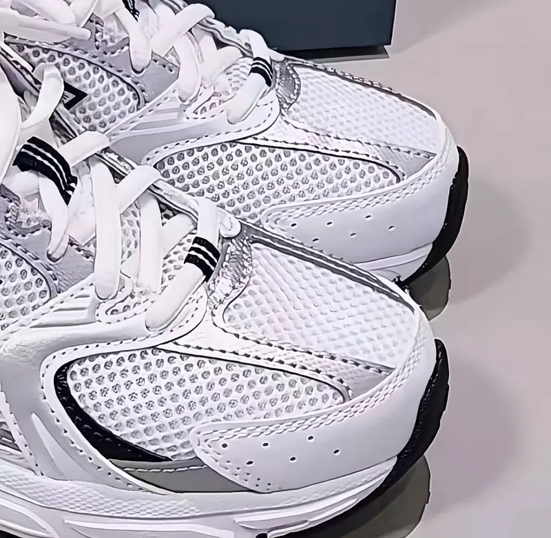 Korean Fashion Shoes Top Korean shoes Fashion Sneakers Mesh Breathable Running Shoes Style Casual for Women ShoesMesh 530 Breathable Rubber Durable Style Casual Unisex Men Women Shoes