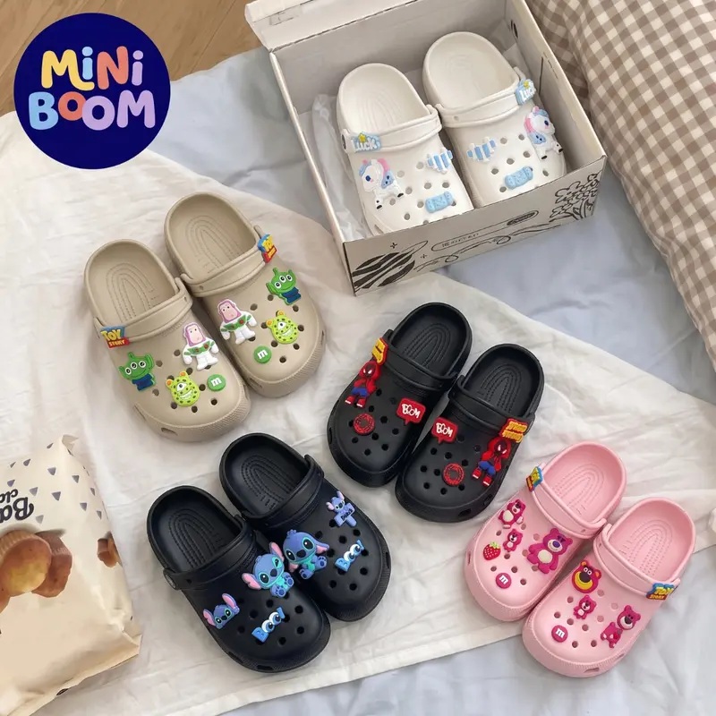 Sandália infantil Mini Boom-Sandal Baim Kodok em EVA, leve, macia e antiderrapante, com personagem divertido, modelo slip-on para o dia a dia