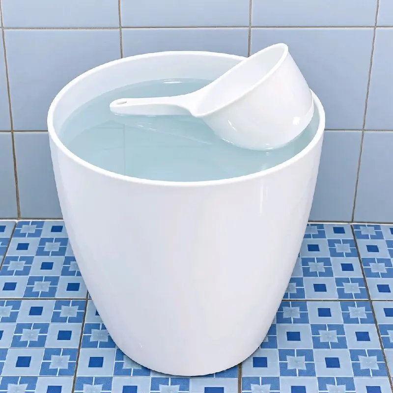 Jumbo Premium Plastic Bathtub with Minimalist Design and 4 Wheels