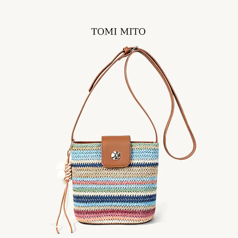 Bolsa Feminina Tiracolo TOMI MITO TM9234, Artesanal Trançada, com Detalhes em Material Sintético e Fecho Magnético, para Verão, Viagens e Passeios