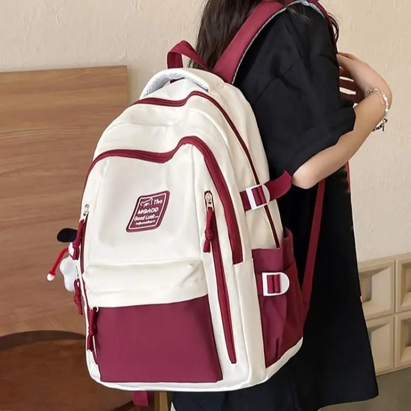 Large-Capacity Japanese-Style Backpack for Girls — Contrasting Colors, Computer Compartment, Student and Casual Travel Bag, New Arrival