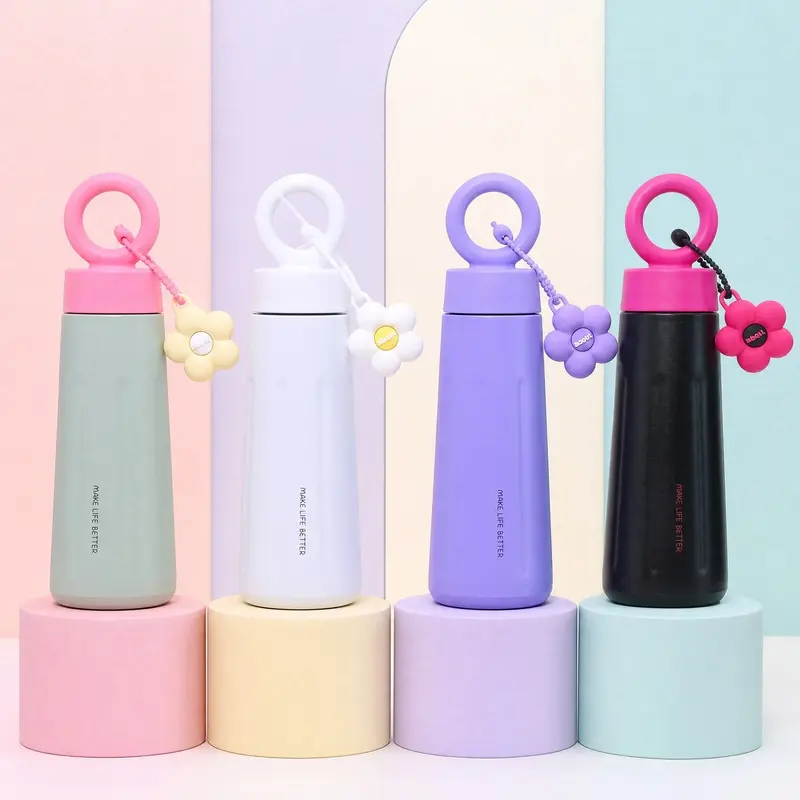 450 ml BPA-Free 316 Stainless Steel Insulated Bottle with Flower Keyring, Lightweight, Leak-Resistant, for Hot and Cold Drinks